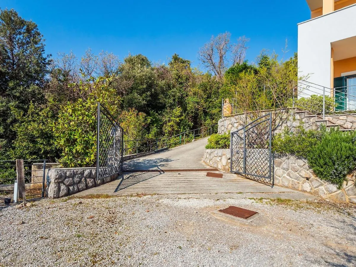 Apartmani Kraj Moscenicka Draga 0*,