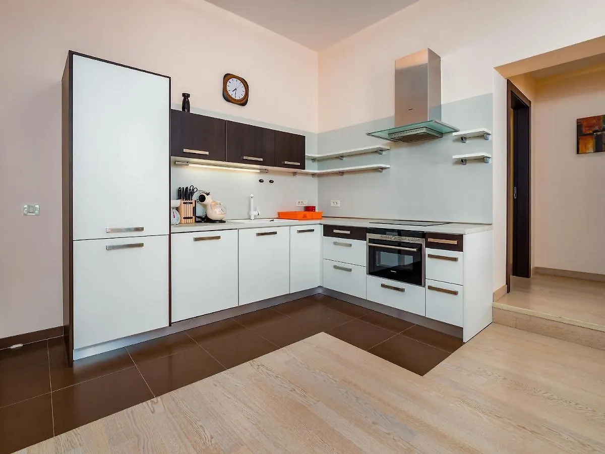 Apartmani Kraj Moscenicka Draga 0*,