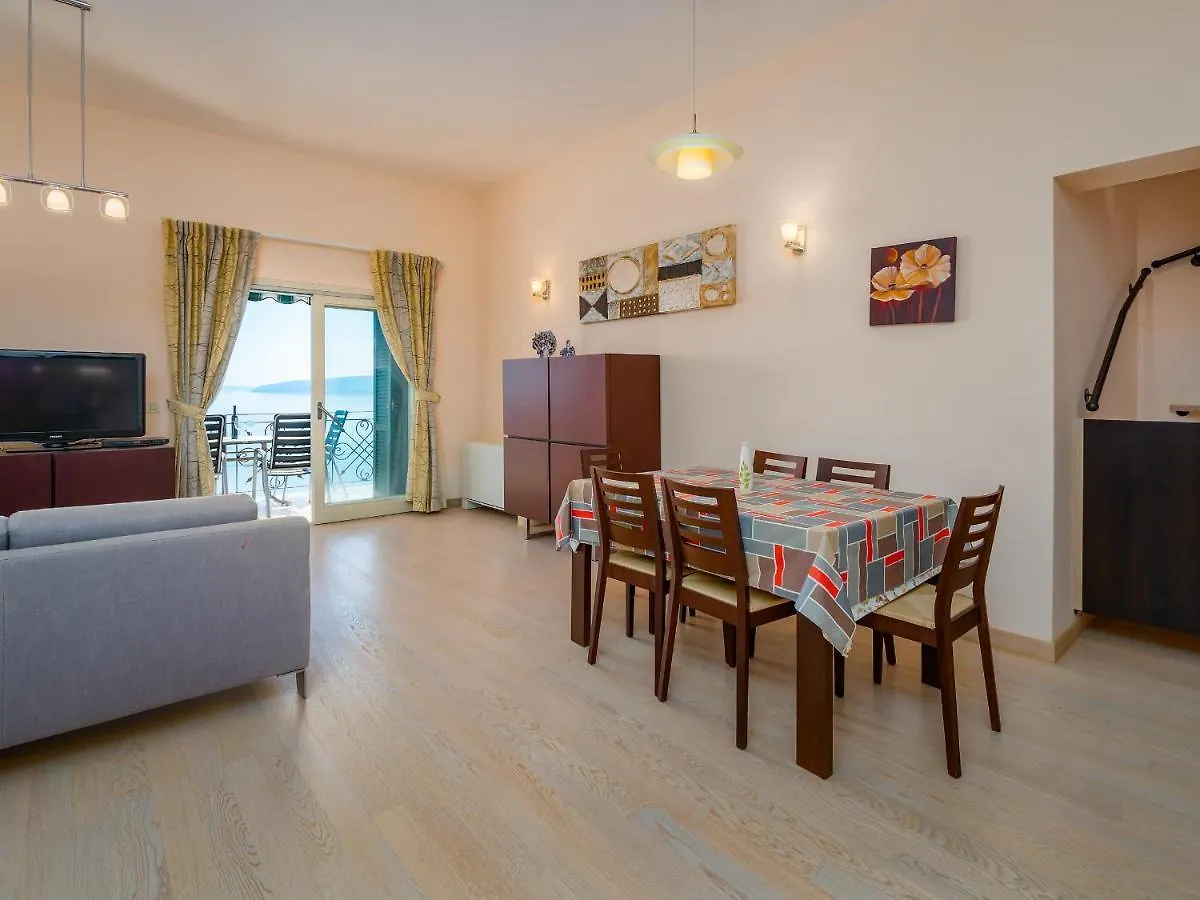 Apartmani Kraj Moscenicka Draga Croatia