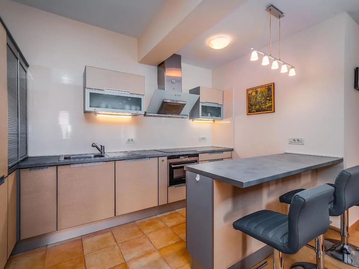 Guest house Apartmani Kraj Moscenicka Draga Croatia