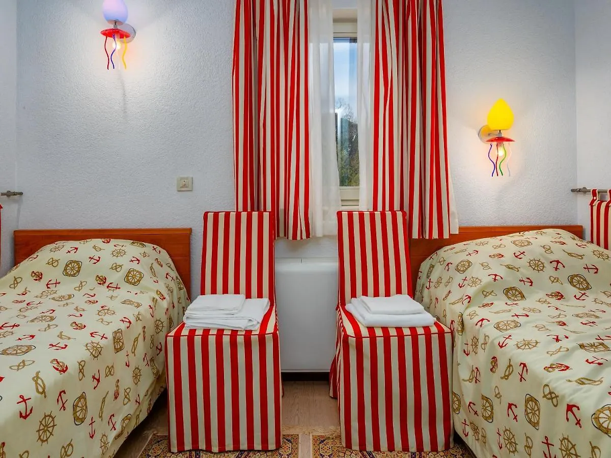 Apartmani Kraj Mošćenička Draga 0*,