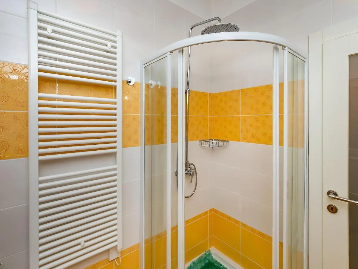 Apartmani Kraj Moscenicka Draga Croatia