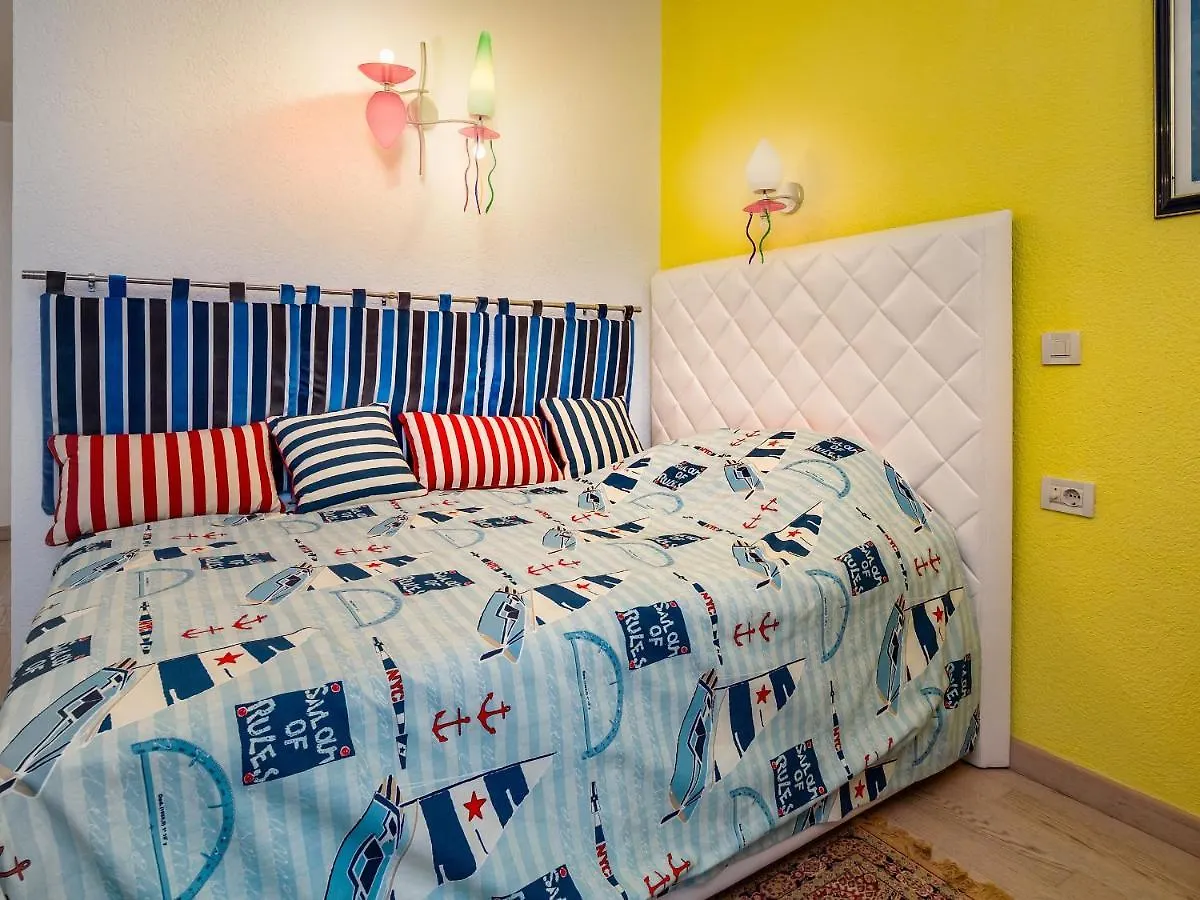 Apartmani Kraj Moscenicka Draga 0*,  Croatia